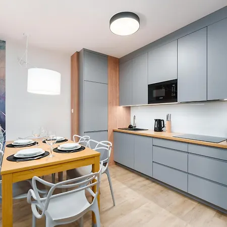 شقة Apartament 21 ريفال