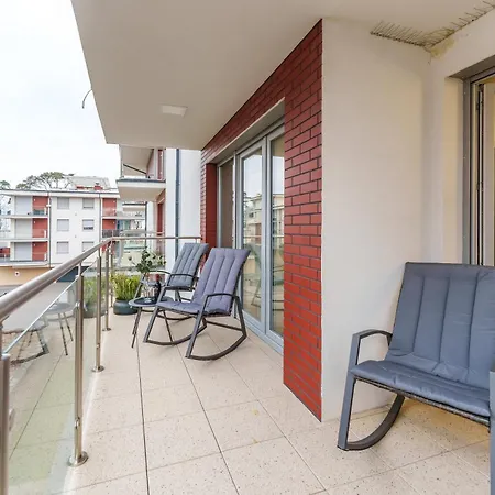 Apartament 21 *